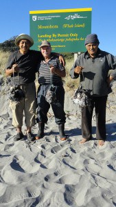 Maori elders depart with their birds