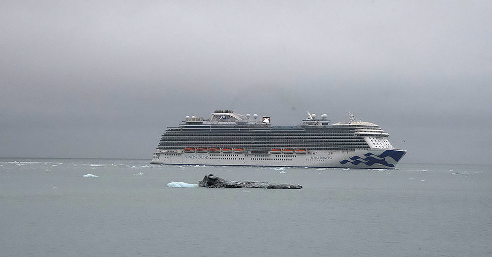 4-Cruise-ship